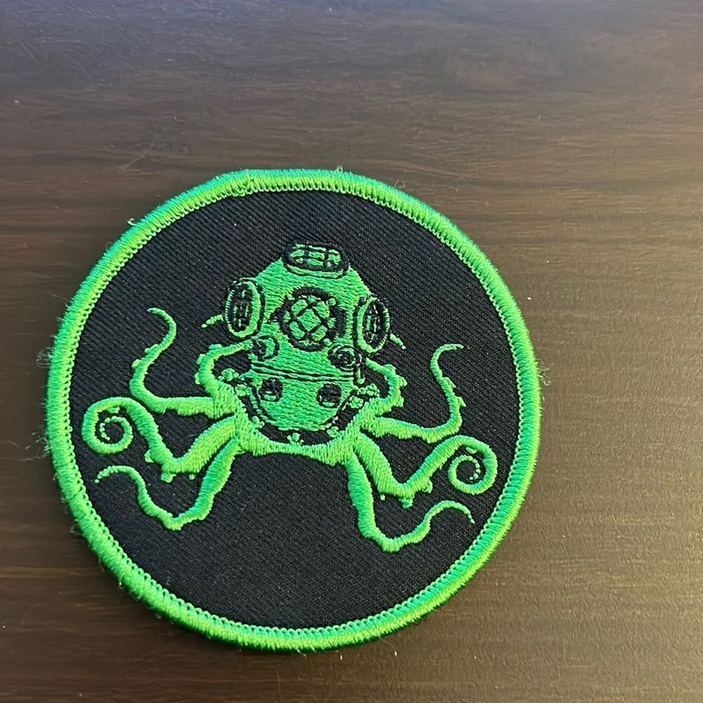 Nautical unisex embroidered Velcro patch.